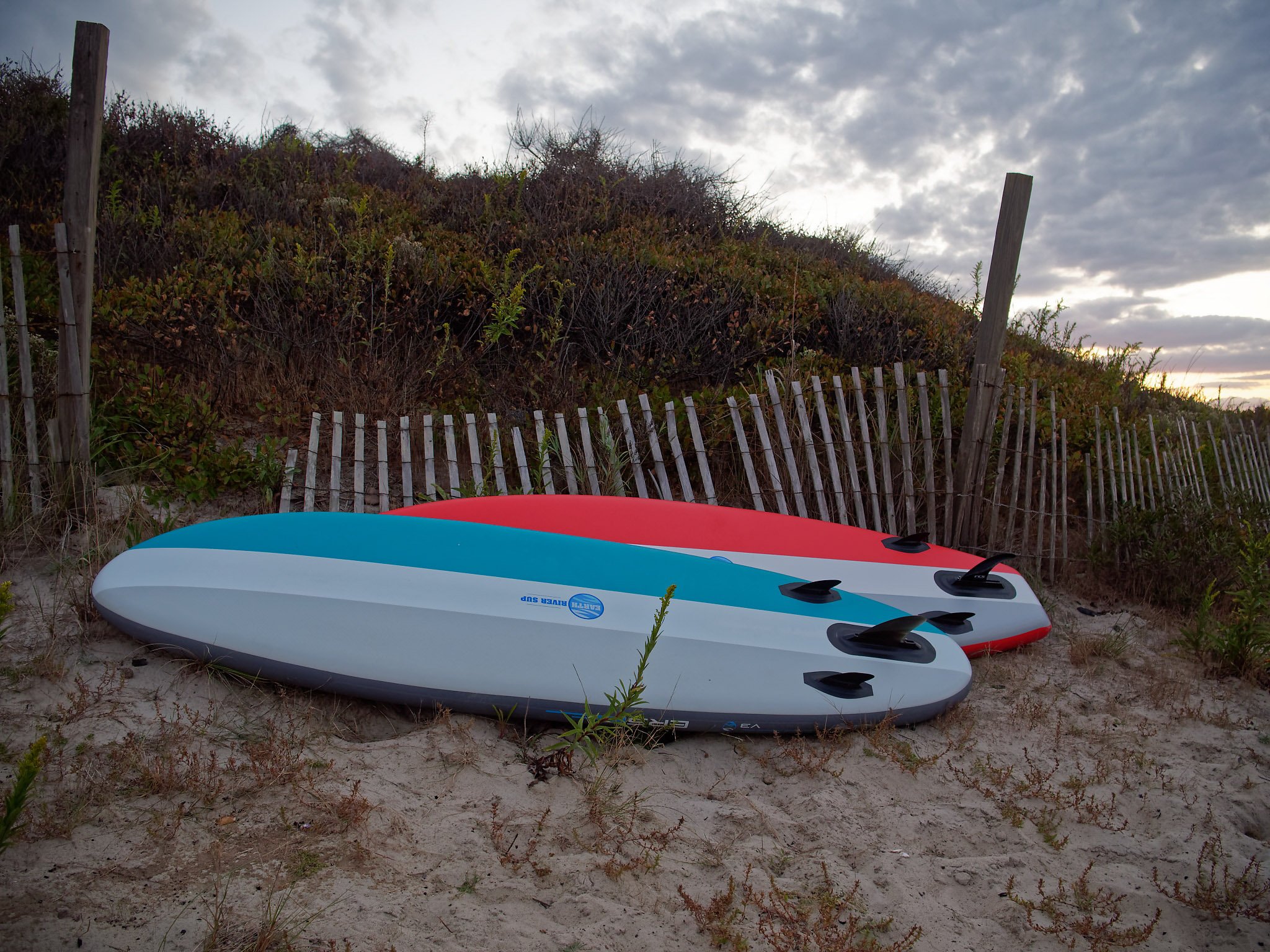 Earth River SUP: V3 10’0” Blue & Red